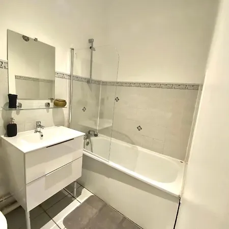Charmant Studio Avec Acces Internet Au Centre Ville Apartment *
